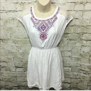 🌻 Peachpuff White Embroidered Dress